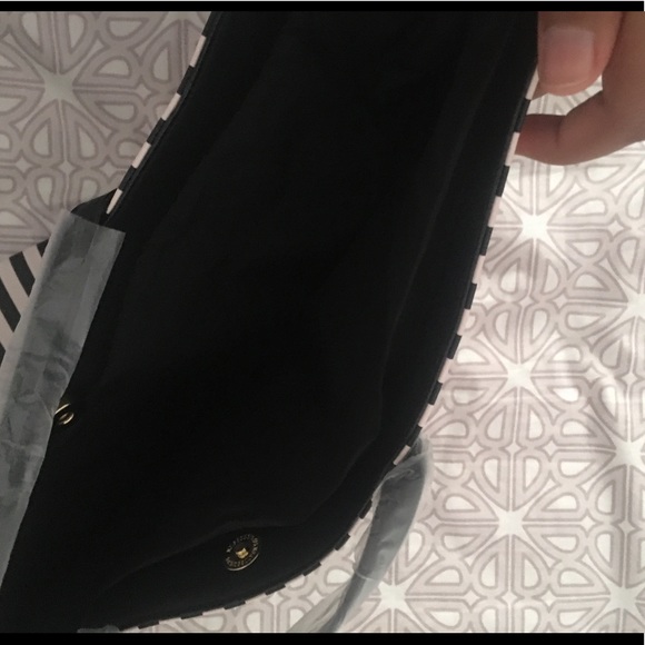 Victoria Secret Signature tote - Picture 6 of 7